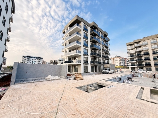 TEKİN REALTYDEN AKSU ALTINTAŞTA SATILIK 2+1 AYRI MUTFAKLI MODERN DAİRE